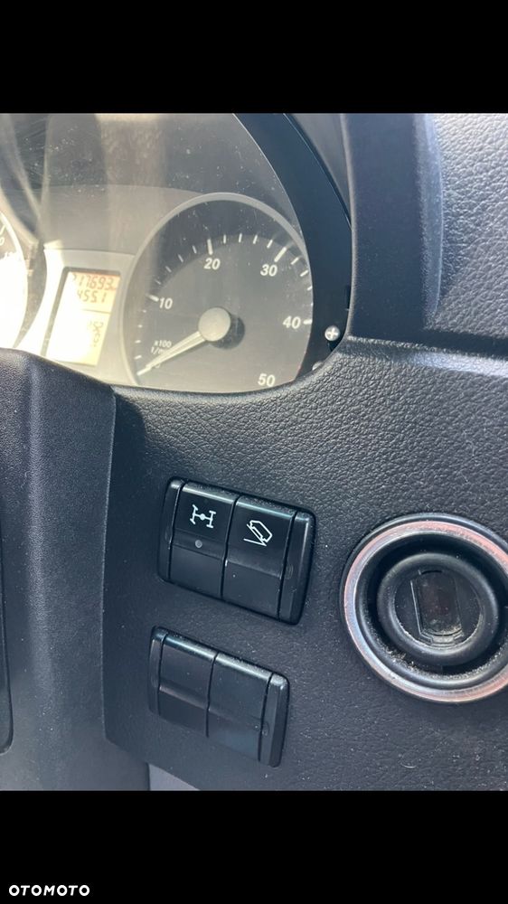 Mercedes-Benz Sprinter 319  3.0 V6 4x4 - 7