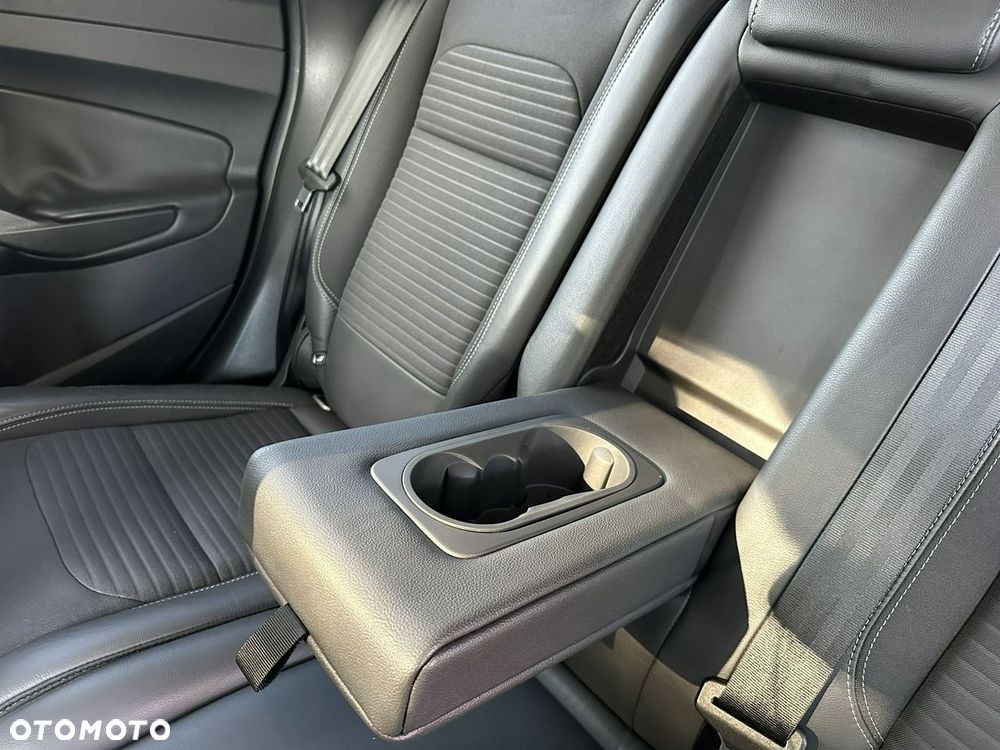 Ford Kuga - 40