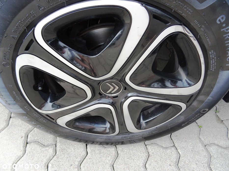 Citroën C3 1.2 PureTech Shine - 24