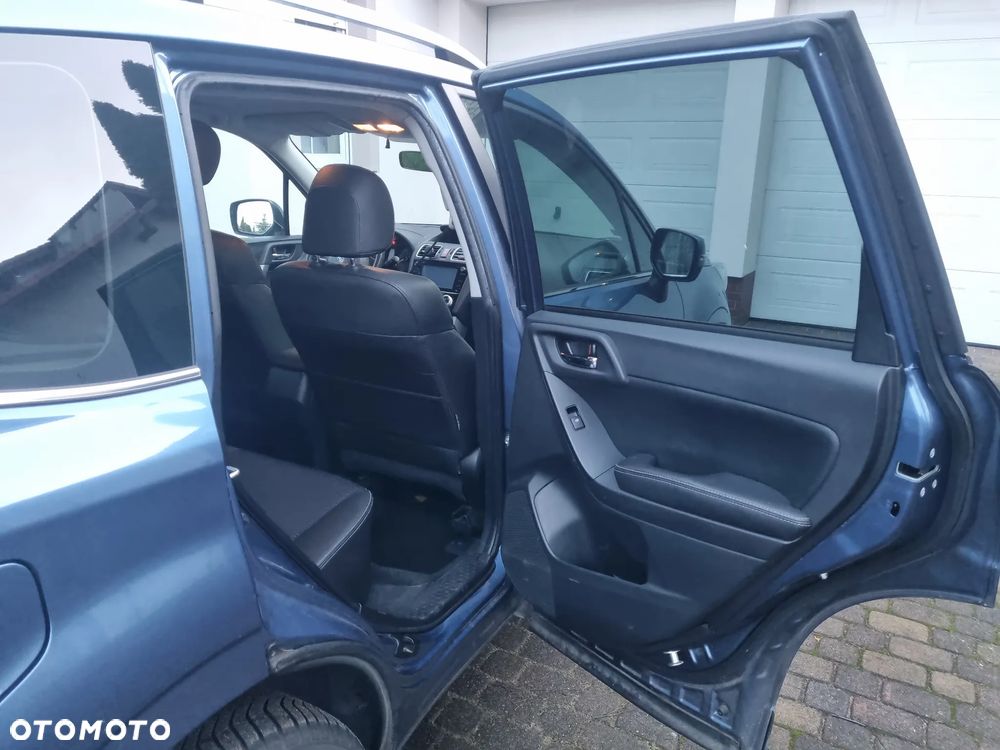 Subaru Forester 2.0XT Comfort Lineartronic EU6 - 6