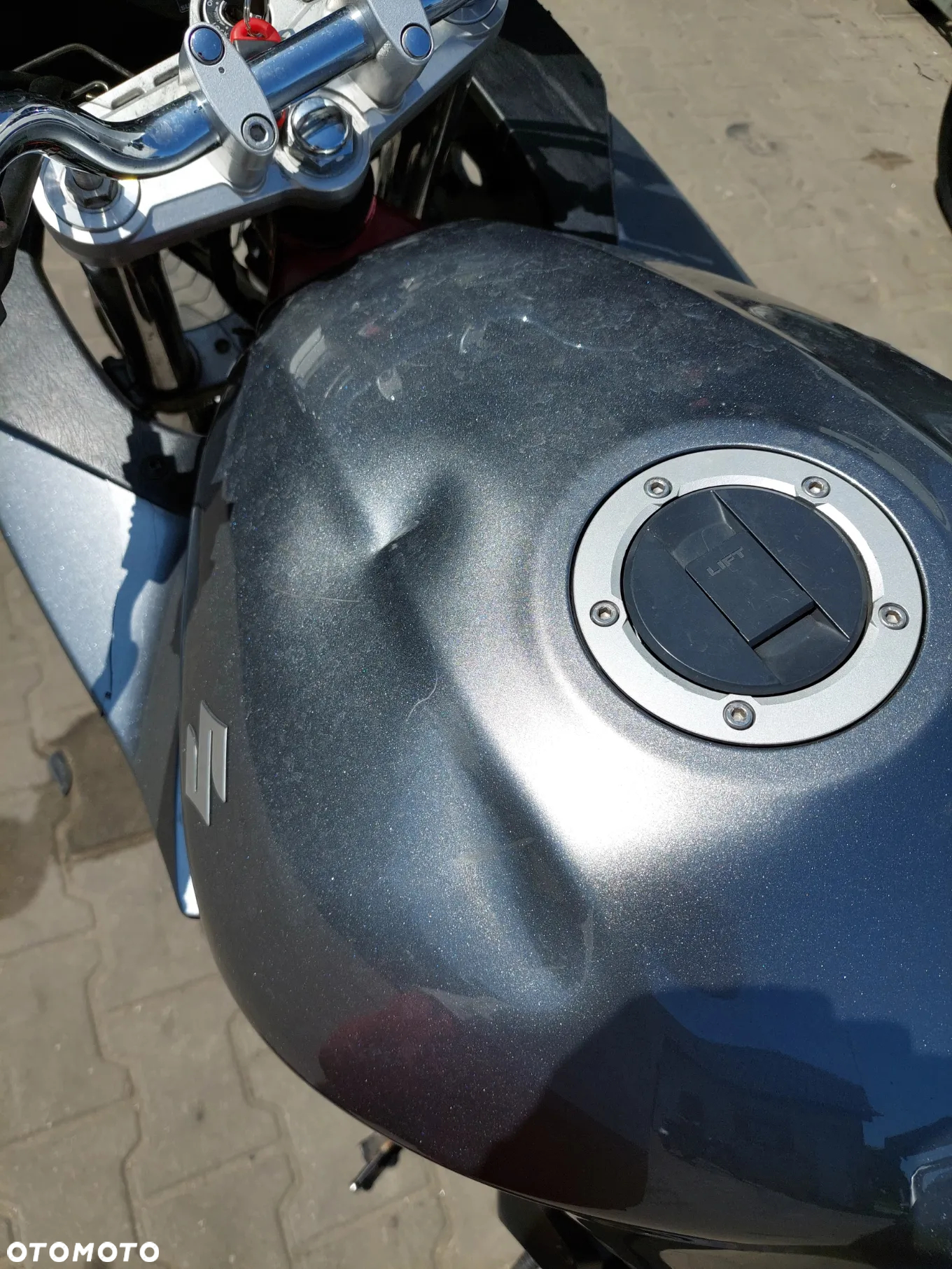 Suzuki Bandit - 24