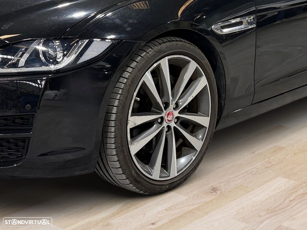 Jaguar XE 2.0 D Portfolio Aut. - 5