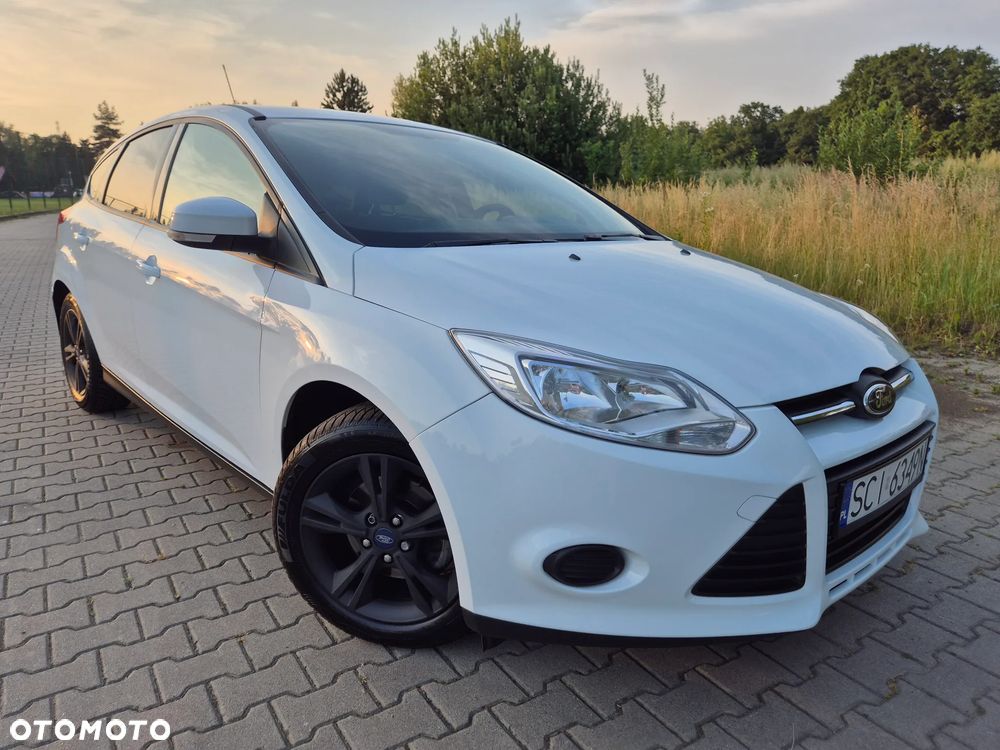 Ford Focus 1.0 EcoBoost Start-Stopp-System Ambiente - 11