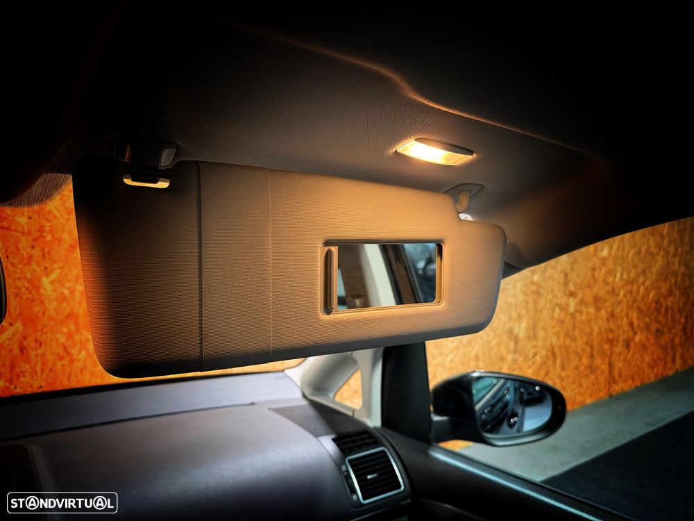 VW Touran 1.2 TSi Confortline 5L - 35