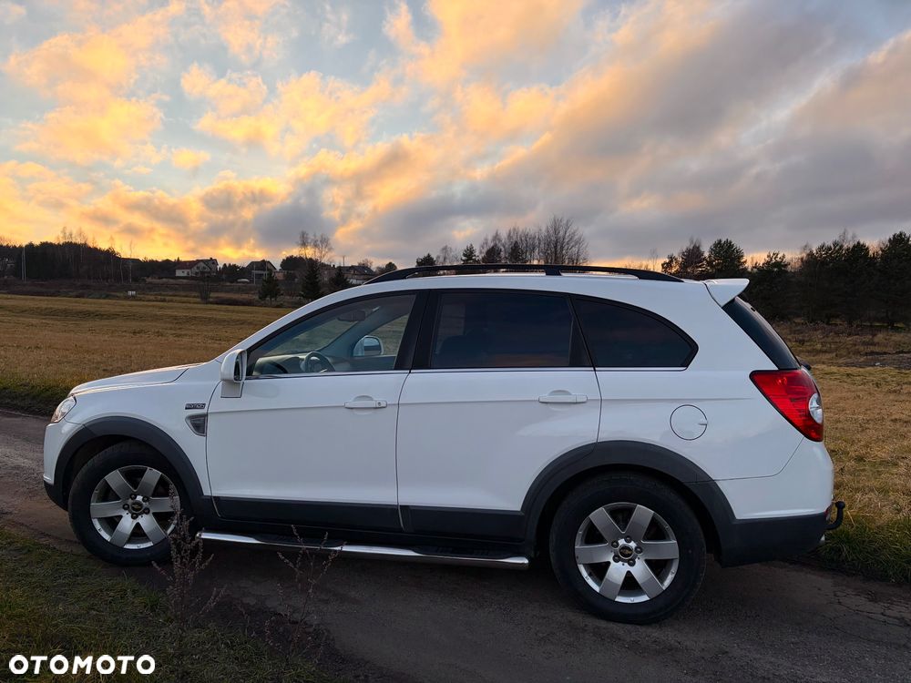 Chevrolet Captiva 2.0 4WD 5 Sitzer LT - 9
