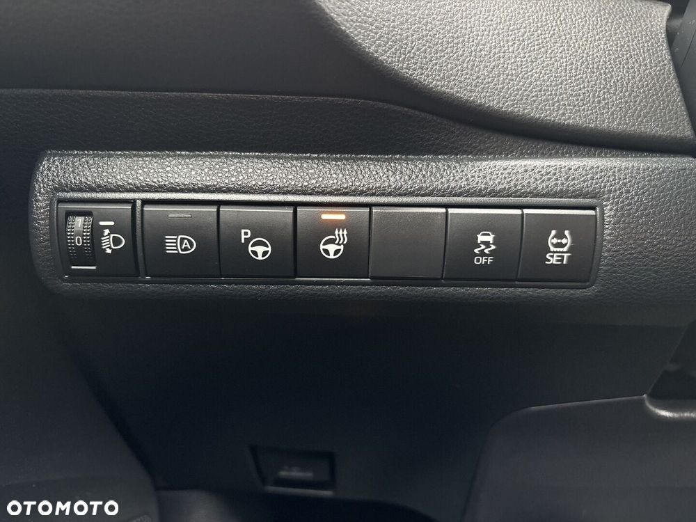 Toyota Corolla - 17