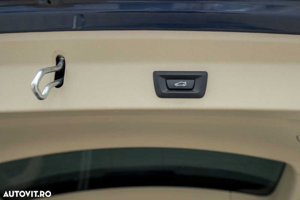 BMW X3 xDrive20i AT xLine - 26