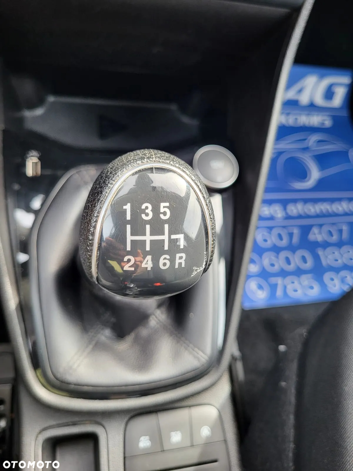 Ford Fiesta 1.0 EcoBoost S&S ACTIVE COLOURLINE - 26