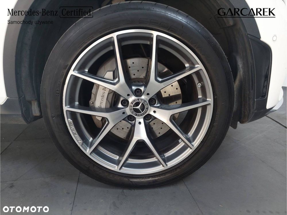 Mercedes-Benz GLC - 12