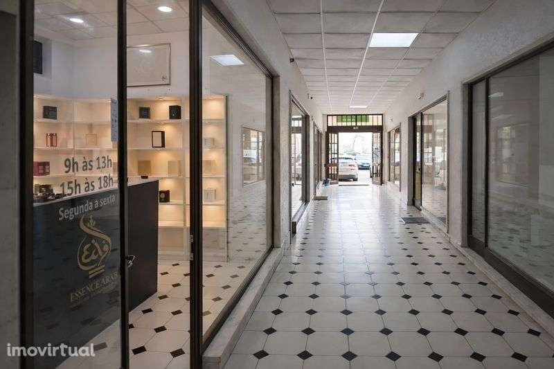 Trespasse – Perfumaria Essence Arab (Setúbal) - Grande imagem: 3/3