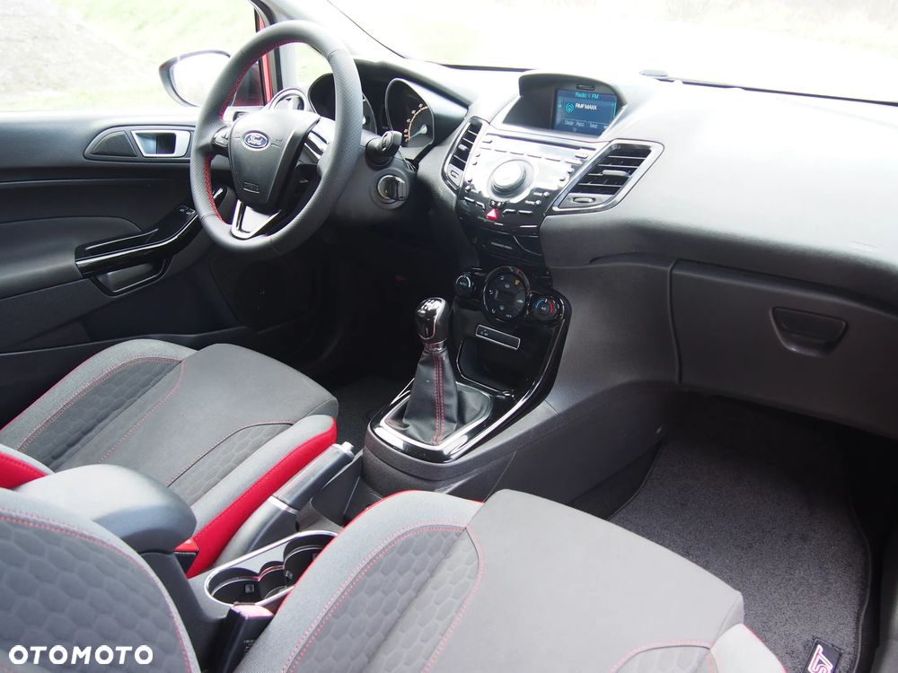 Ford Fiesta 1.0 EcoBoost STart-Stop Titanium - 10