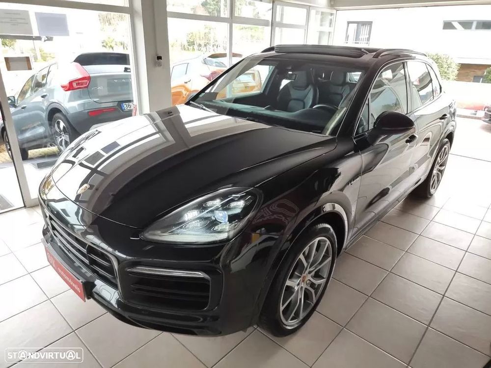 Porsche Cayenne E-Hybrid Platinum Edition — fotografia 37