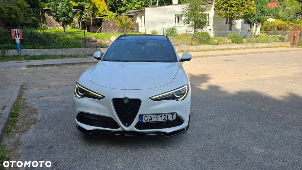 Alfa Romeo Stelvio 2.0 Turbo TI Q4 - 3