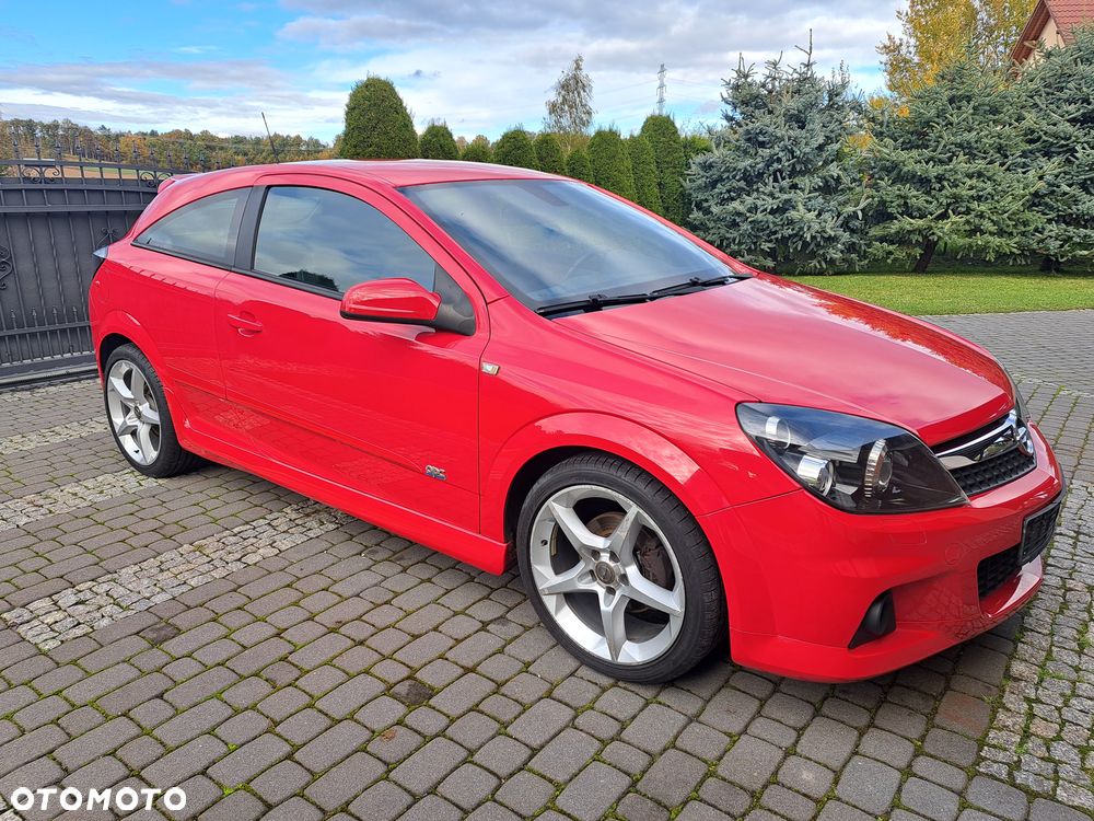 Opel Astra GTC 1.6 Sport - 3