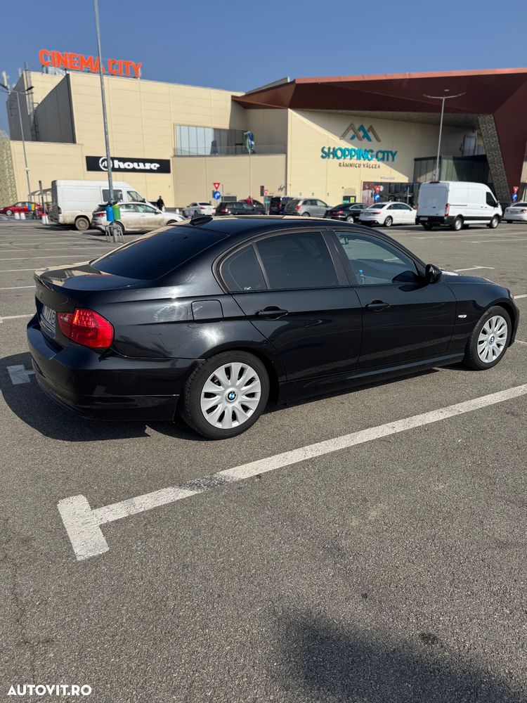 BMW Seria 3 320d - 3