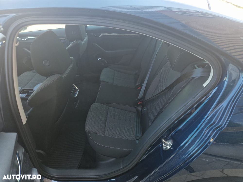 Skoda Octavia 2.0 TDI DSG 4X4 Style - 17