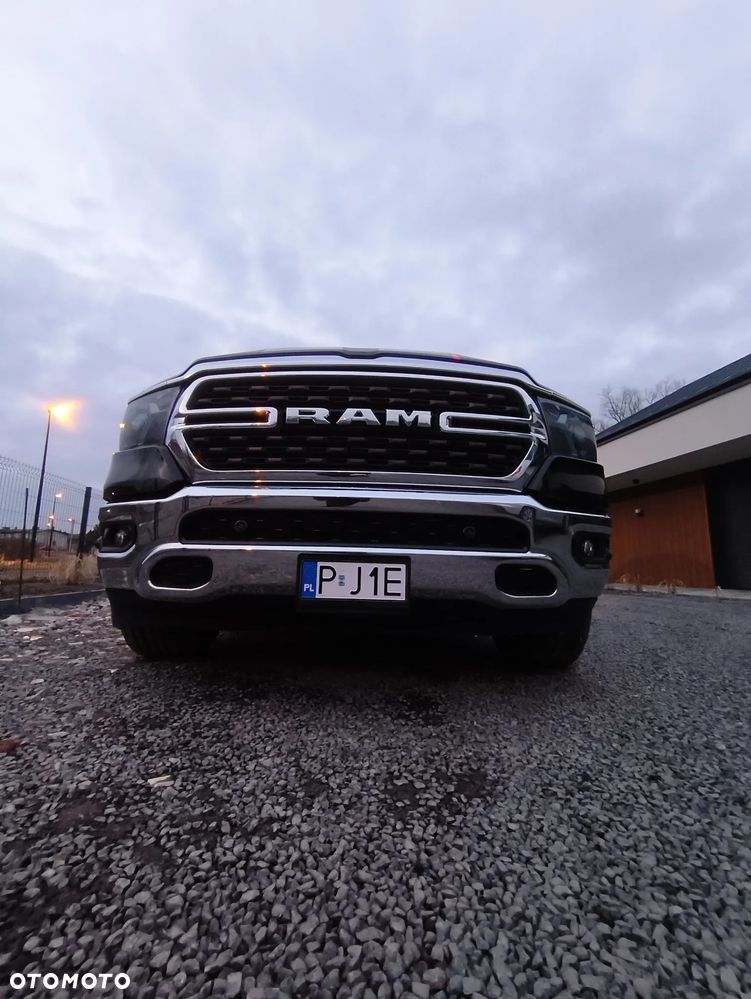 RAM 1500 Crew Cab Shortbed Bighorn - 12