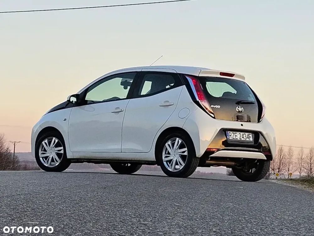 Toyota Aygo City - 4