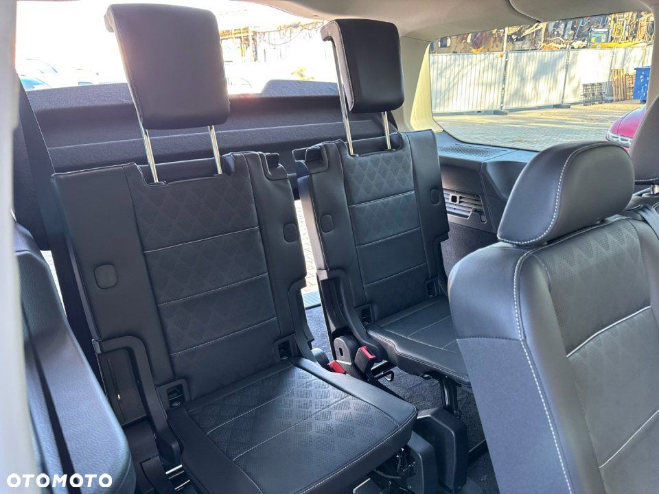 Ford Tourneo Connect - 40