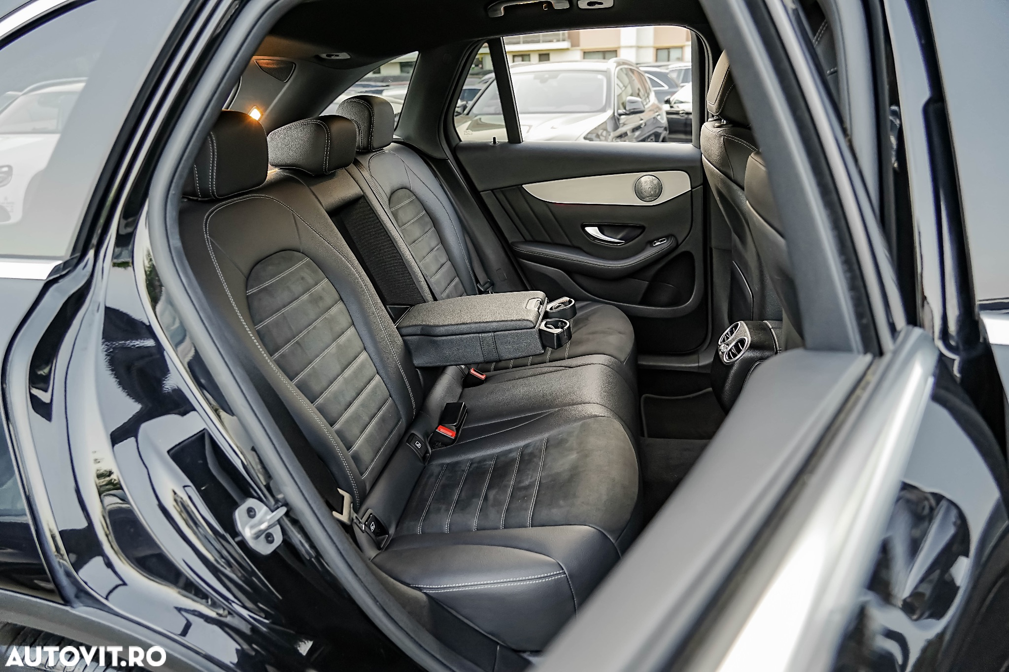 Mercedes-Benz GLC 300 e 4Matic 9G-TRONIC AMG Line - 15