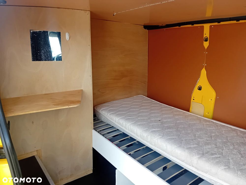 Renault Trafic Pilot - 13