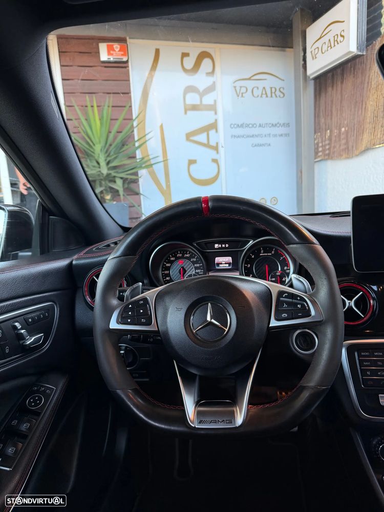 Mercedes-Benz CLA 45 AMG 4Matic 7G-DCT - 31