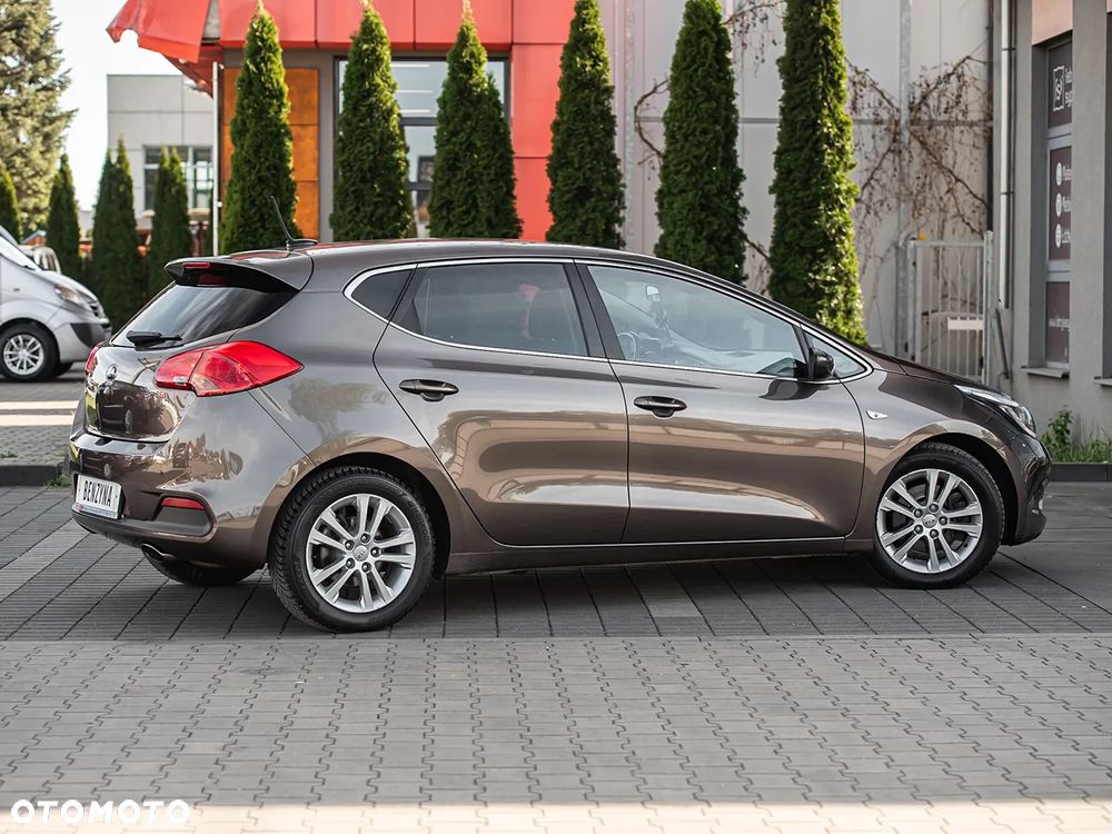 Kia Ceed 1.6 GDI Platinum Edition - 14