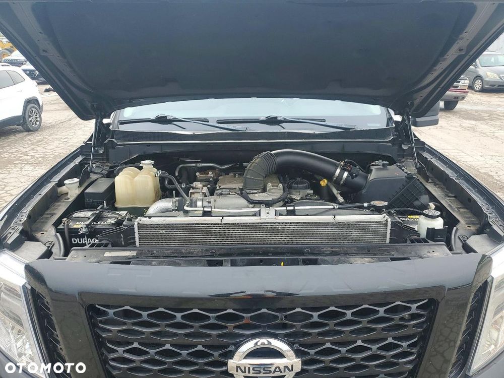 Nissan Titan - 12