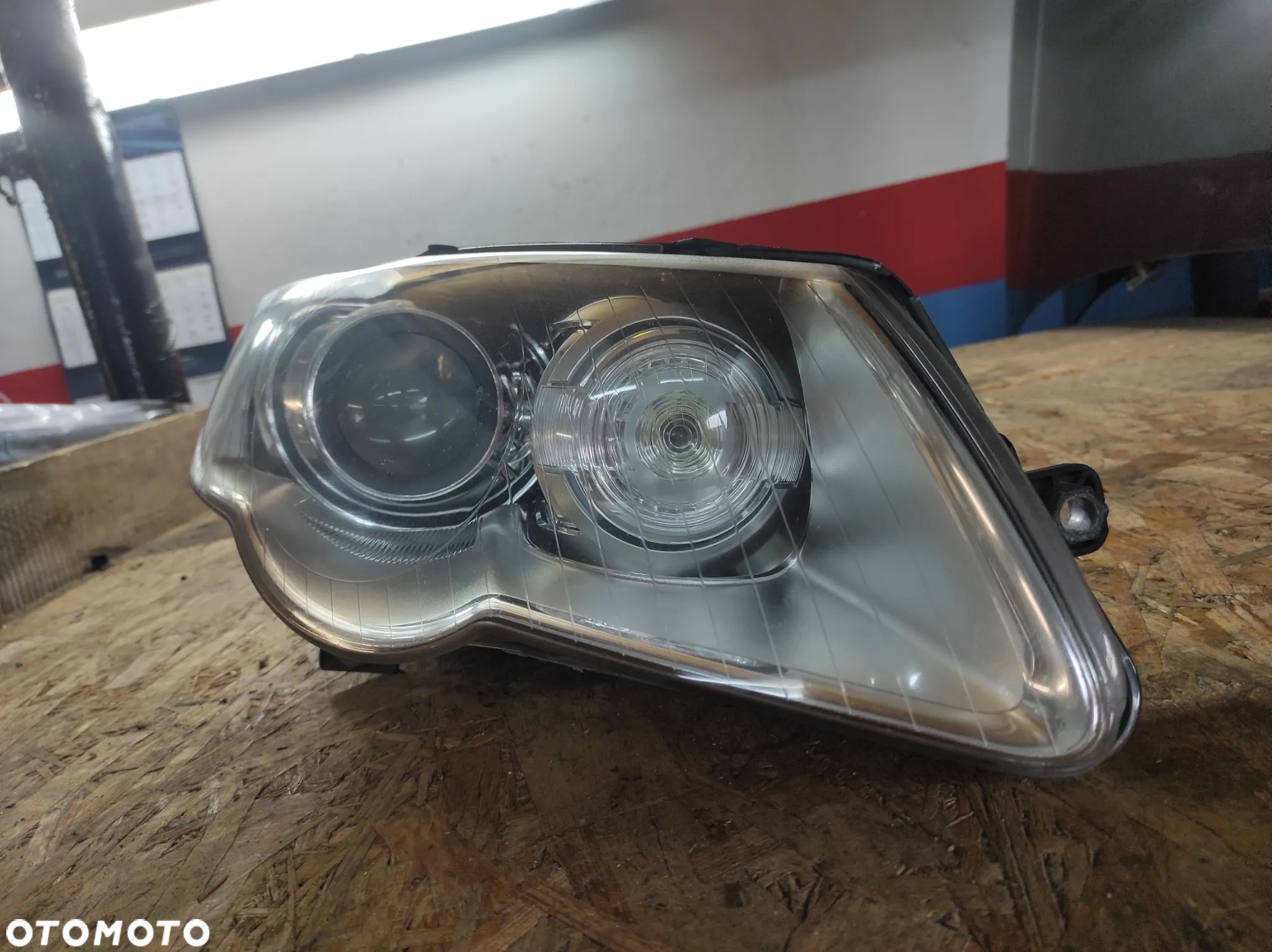LAMPA PRZEDNIA PRAWA VW PASSAT B6 .R. PRZED LIFT BI XENON SKRĘTNY CAŁA OK WYSYŁKA !!! - 2