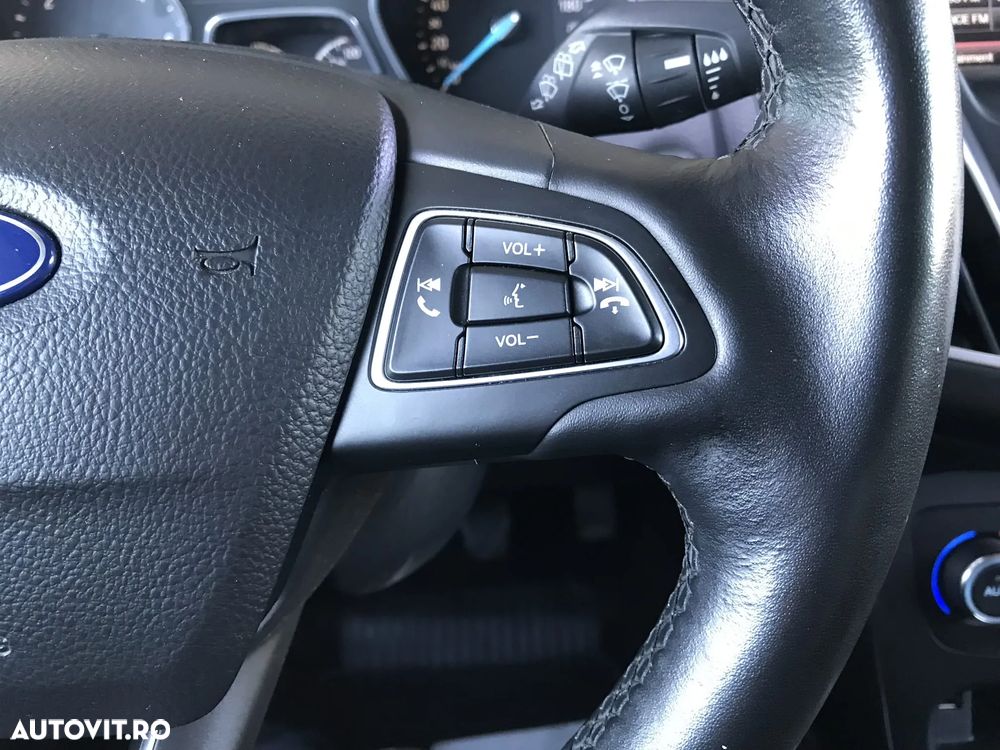 Ford Focus 2.0 TDCI Titanium - 19