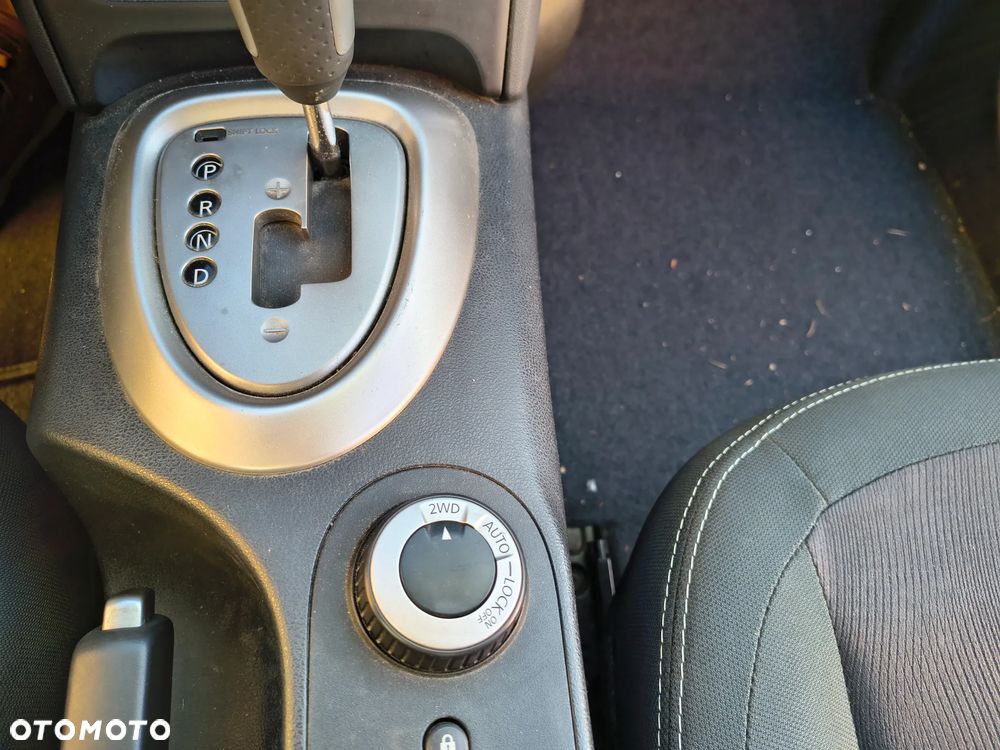 Nissan Qashqai 2.0 dCi 4 x 4 DPF 360 - 22