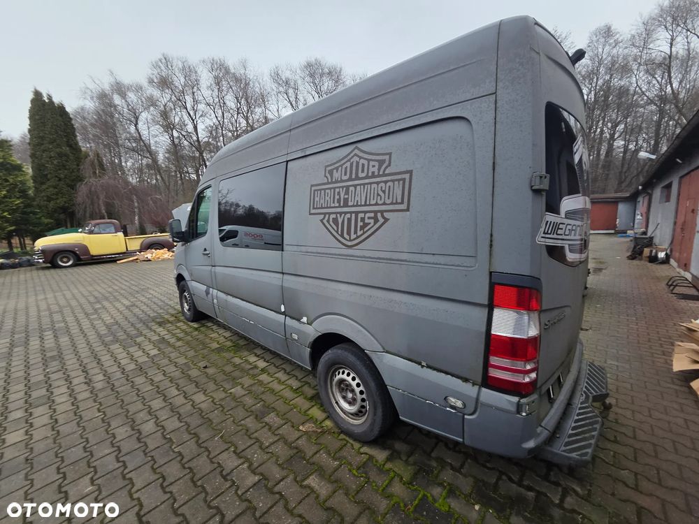 Mercedes-Benz 215 CDI - 9