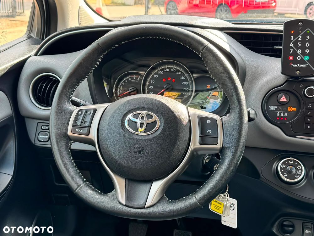 Toyota Yaris 1.33 Business Edition - 21