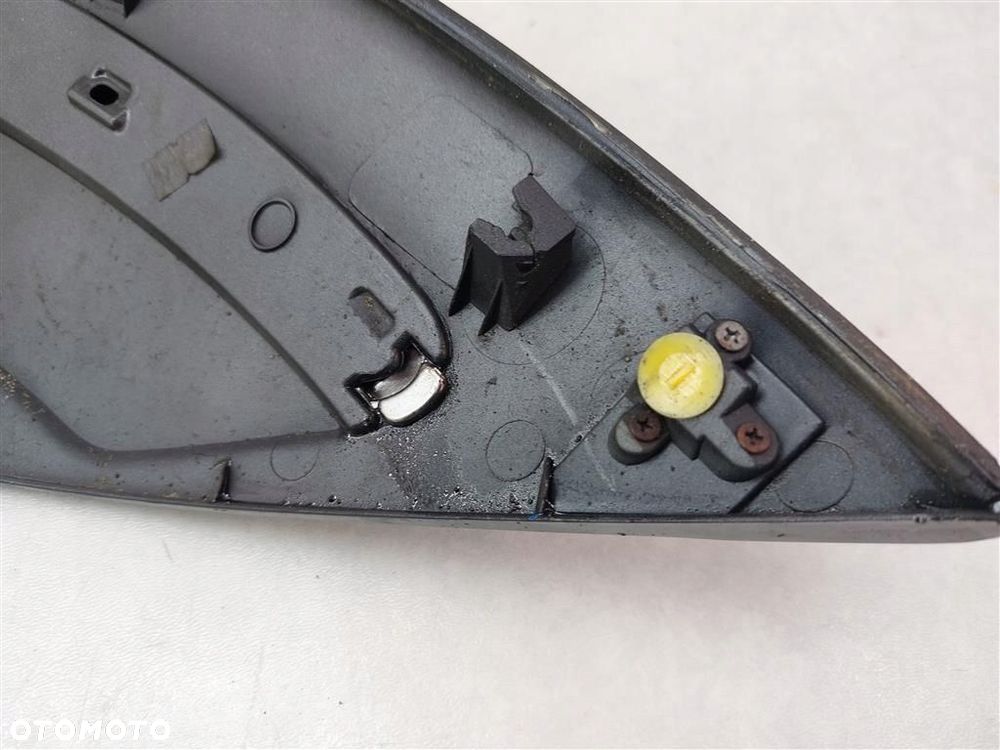 LISTWA NAKŁATKA BŁOTNIKA PRAWA TYŁ SSANGYONG REXTON I 01-06R 79581-08010 - 9