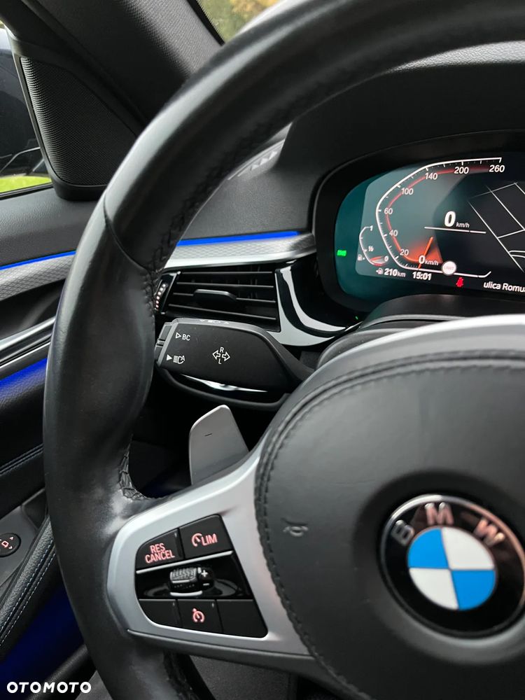 BMW Seria 5 530i GPF xDrive M Sport sport - 34