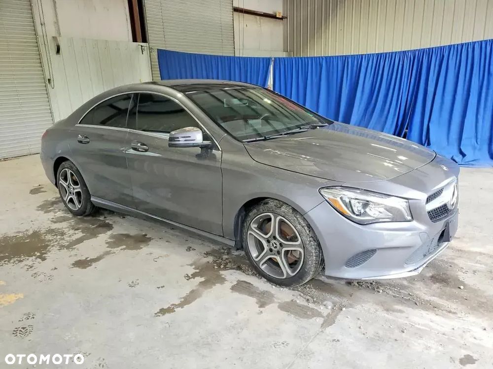 Mercedes-Benz CLA - 2