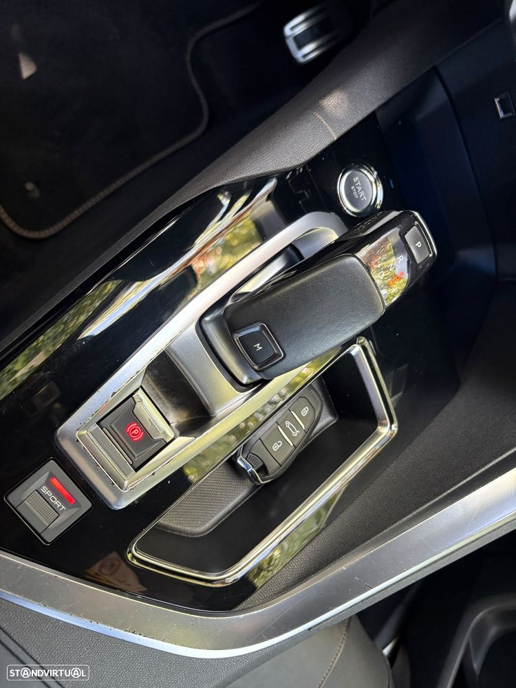 Peugeot 3008 BlueHDi 180 Stop & Start EAT8 Allure - 23