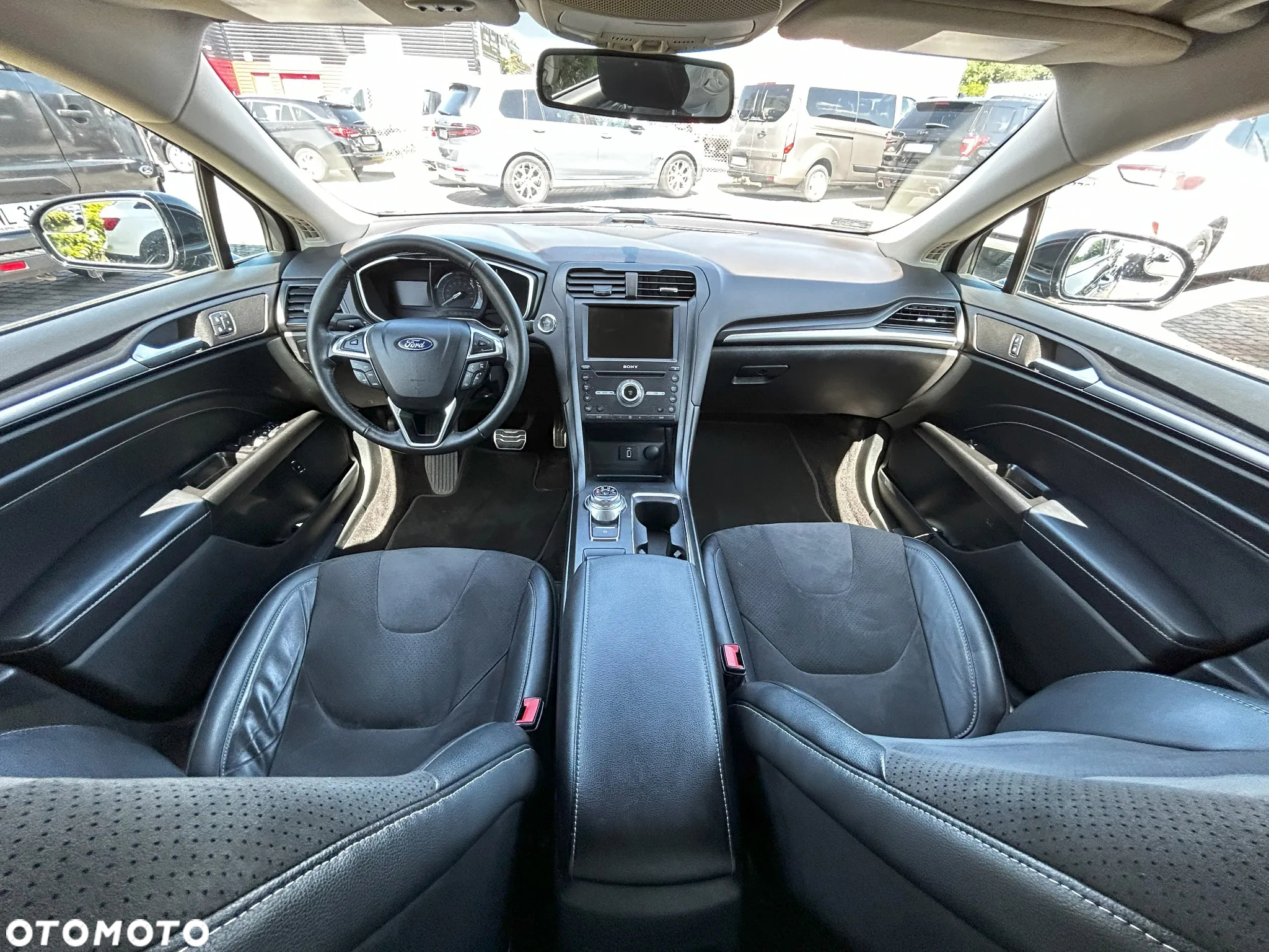 Ford Fusion 2.0 EcoBoost Titanium - 22