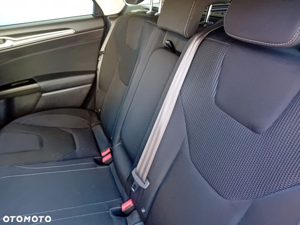 Ford Mondeo 2.0 TDCi Titanium - 31