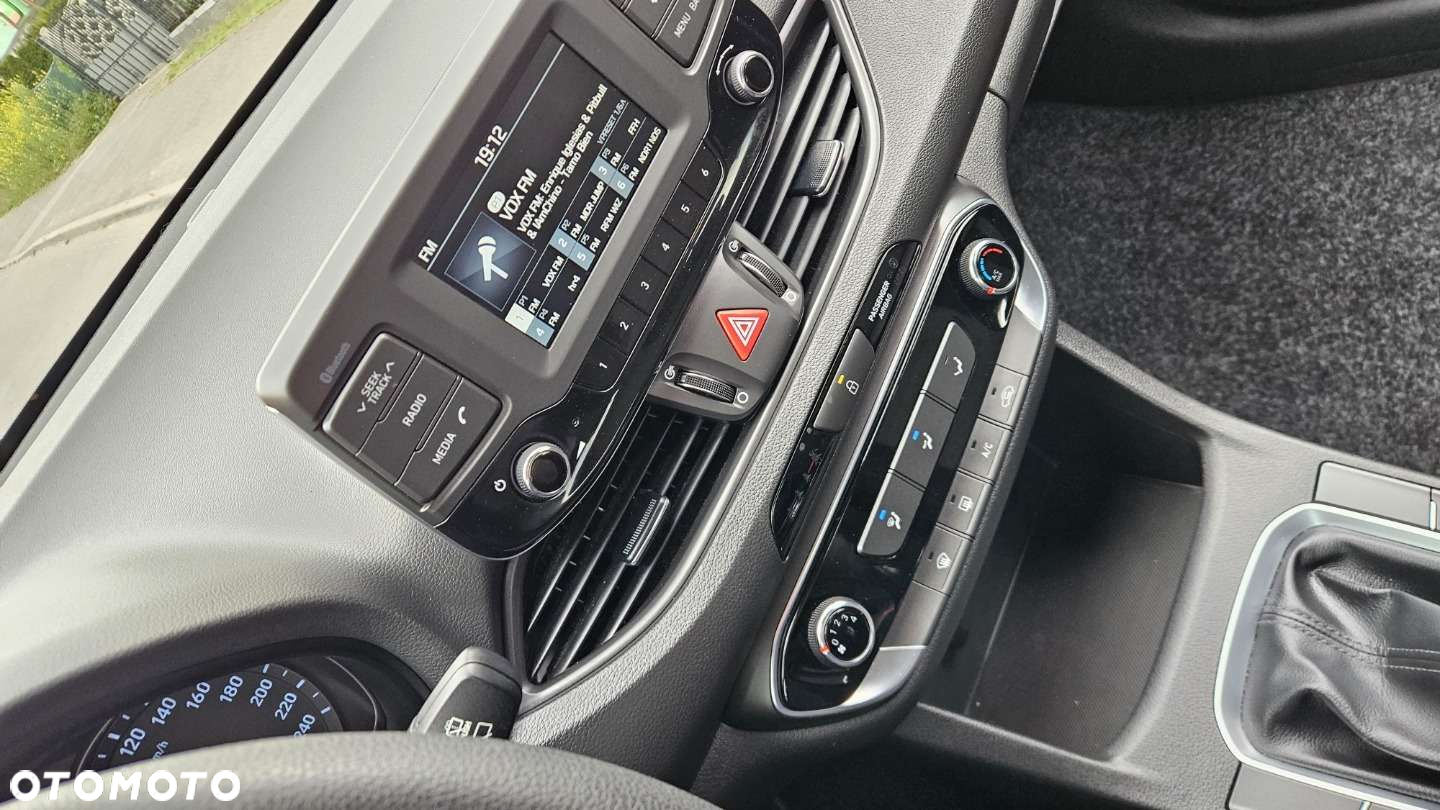 Hyundai i30 - 23