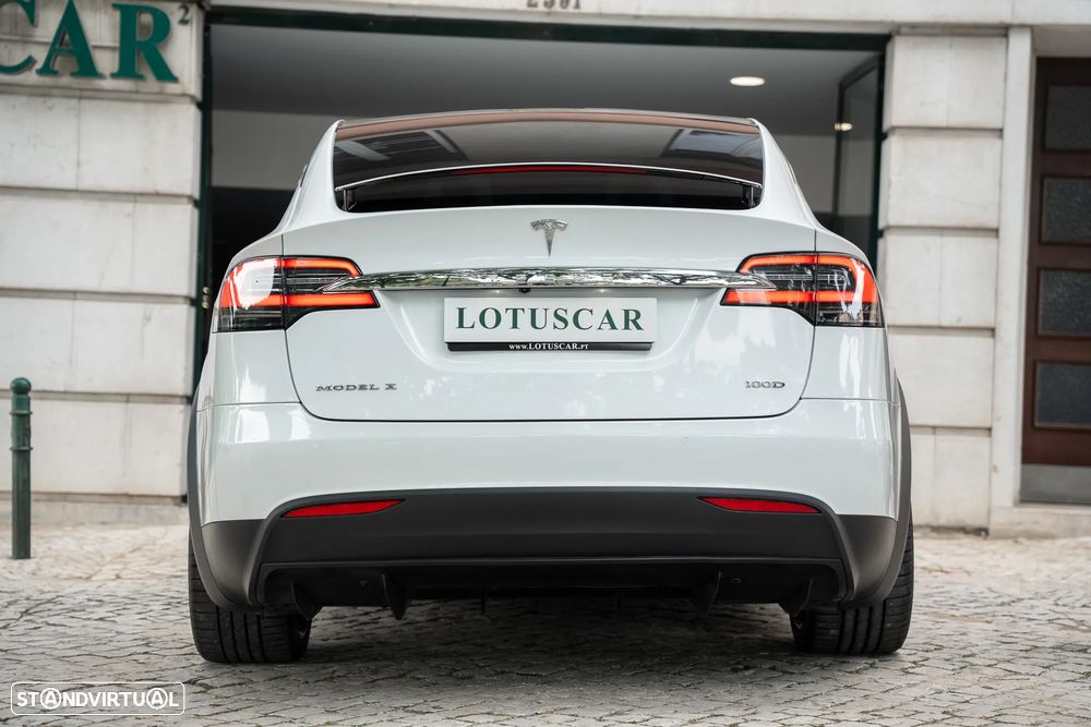 Tesla Model X 100D - 3