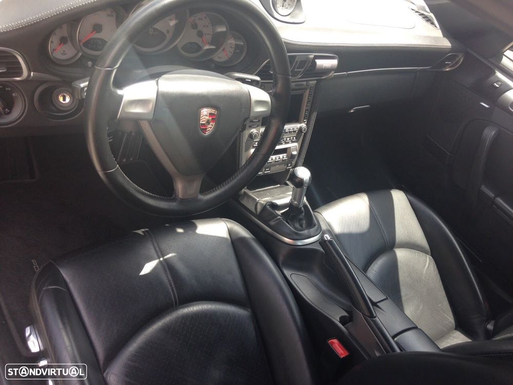 Porsche 911 (997) Turbo - 16