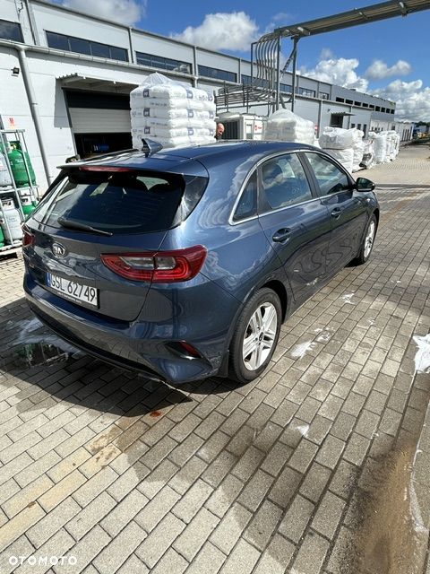 Kia Ceed - 4
