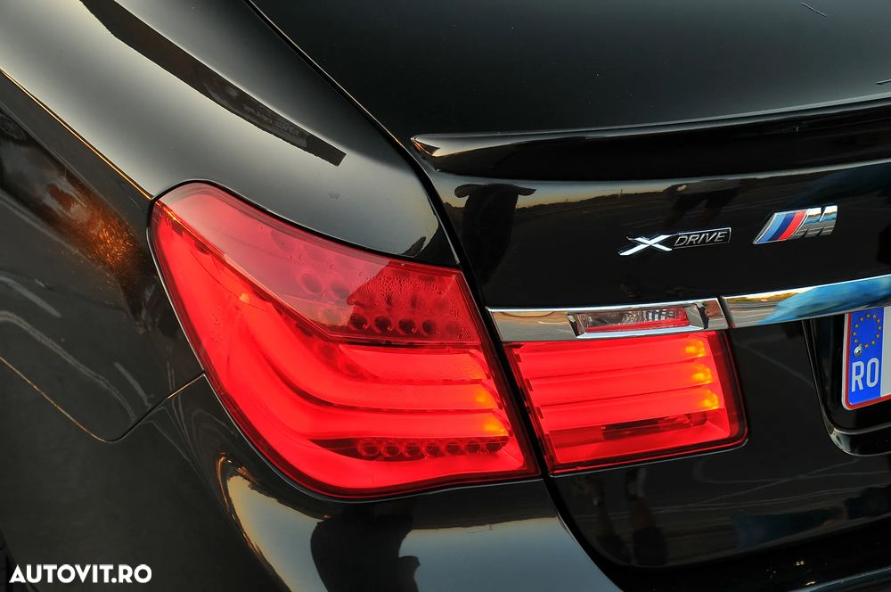 BMW Seria 7 740d xDrive Aut. - 23