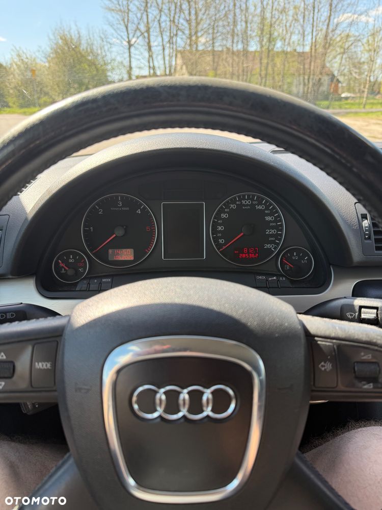 Audi A4 Avant 2.0 TDI DPF - 9
