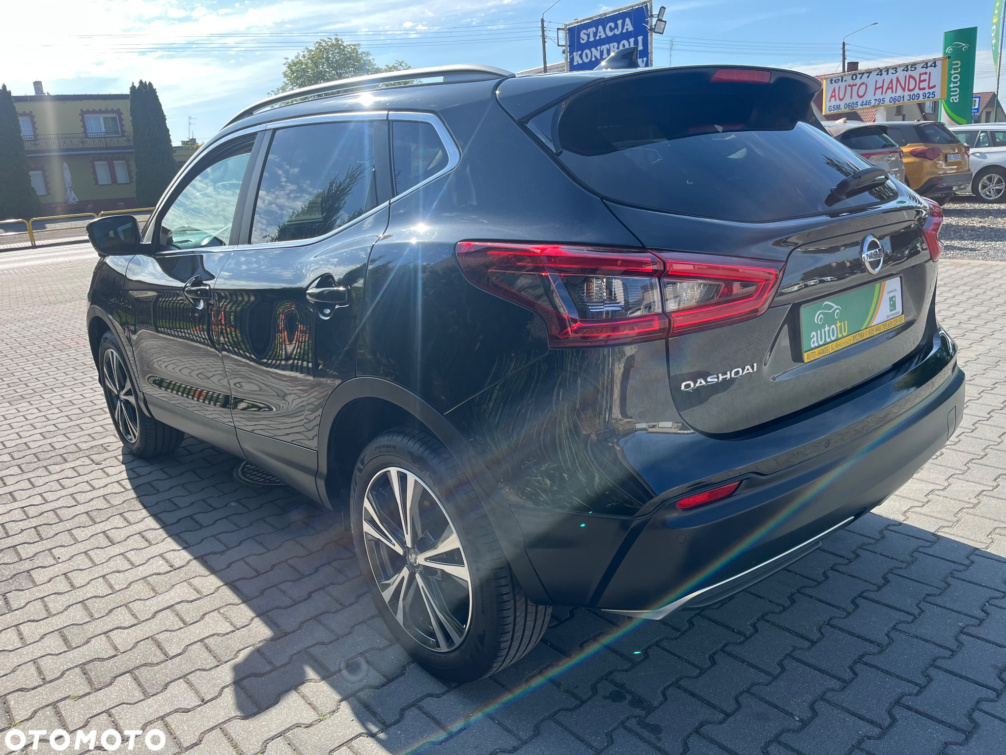 Nissan Qashqai 1.2 DIG-T Xtronic TEKNA+ - 4