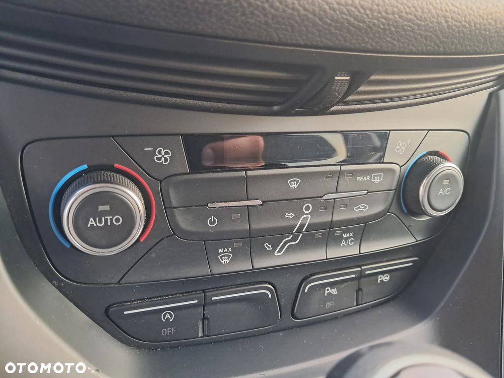 Ford C-MAX 1.5 TDCi Start-Stop-System Titanium - 31