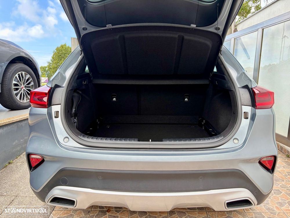 Kia XCeed 1.4 T-GDI Tech - 6