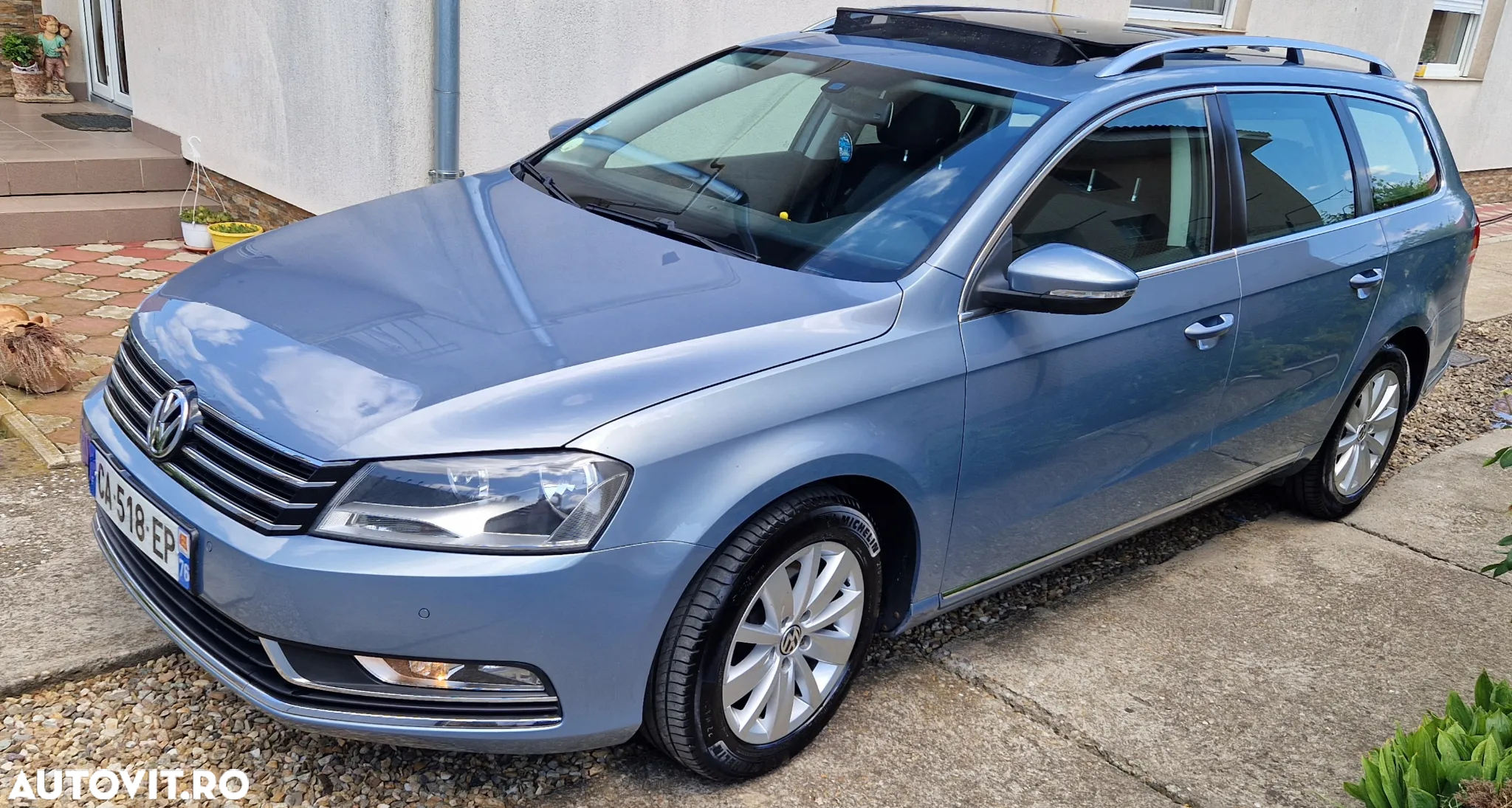 Volkswagen Passat Variant 2.0 TDI Blue TDI Comfortline - 12