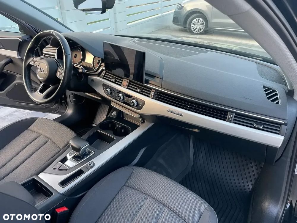 Audi A4 Avant - 30